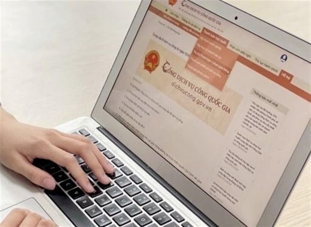 Hướng dẫn thủ tục đăng ký đất đai, cấp Giấy chứng nhận lần đầu cho hộ gia đình, cá nhân